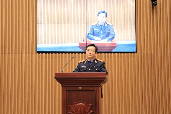 Đồng chí Trần Hữu Thanh, Phó Bí thư Thường trực Đảng ủy VKSND tối cao phát biểu tại Hội nghị